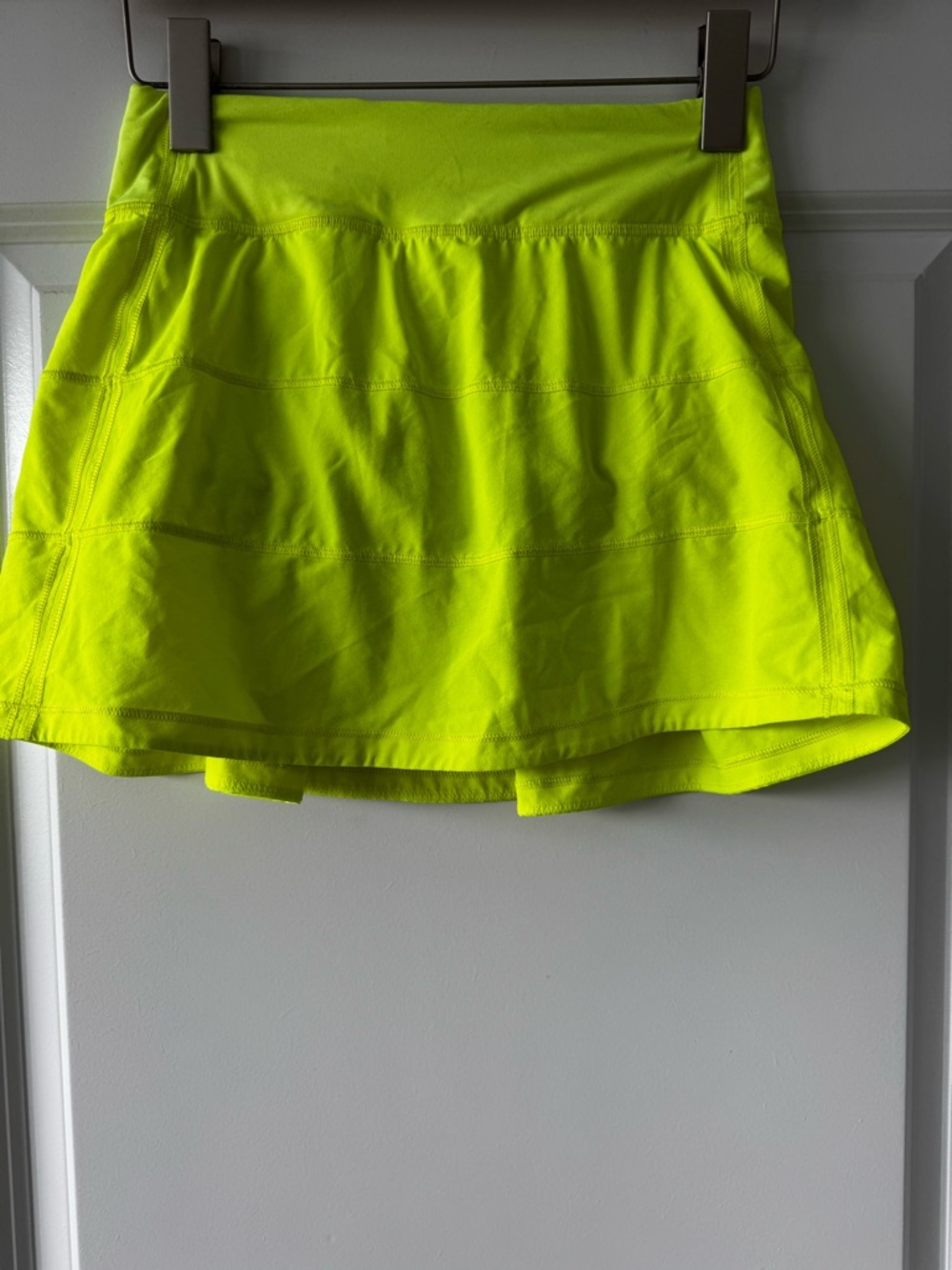 lululemon Pace Rival Skirt - Highlight Yellow - sz. 2